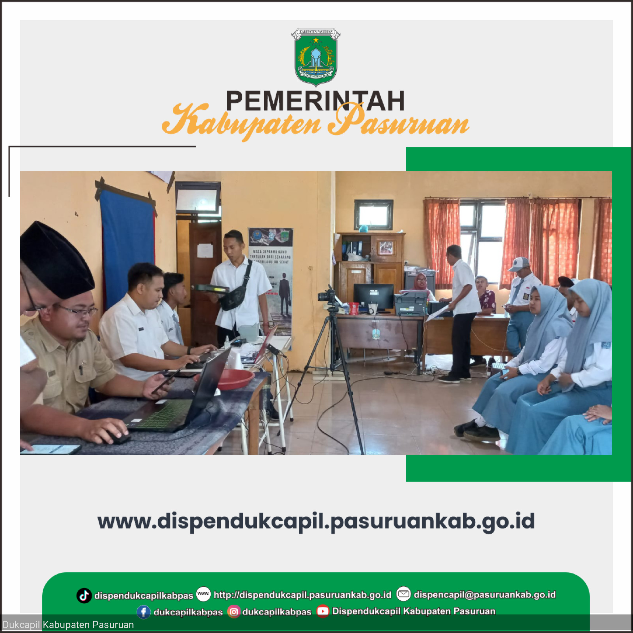 Dukcapil Goes to school SMA Negeri 1 Lumbang